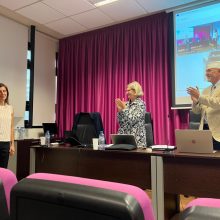 Otra Catedrática en el grupo